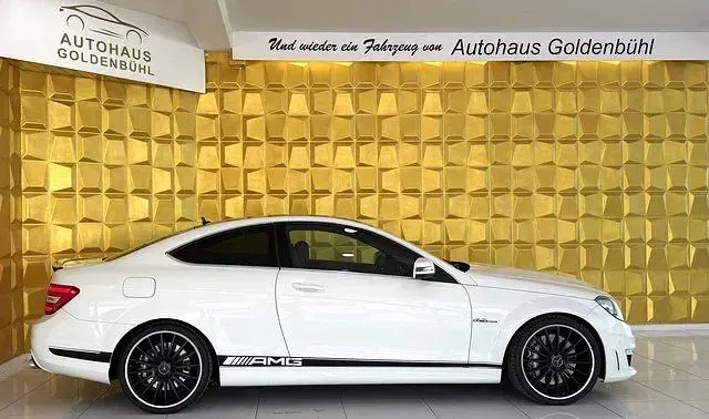 Gebraucht Mercedes C63 AMG AMG 457 PS (336 kW) 2011 Weiß Coupé