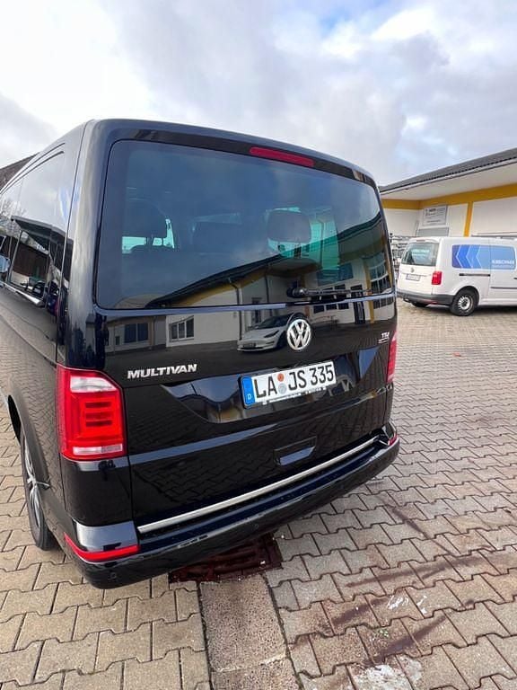 Second-hand VW T6 204 CP (150 kW) 2016 Negru Van