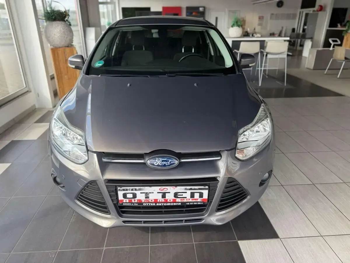 Gebraucht Ford Focus Champions Edition 150 PS (110 kW) 2013 Braun Kombi