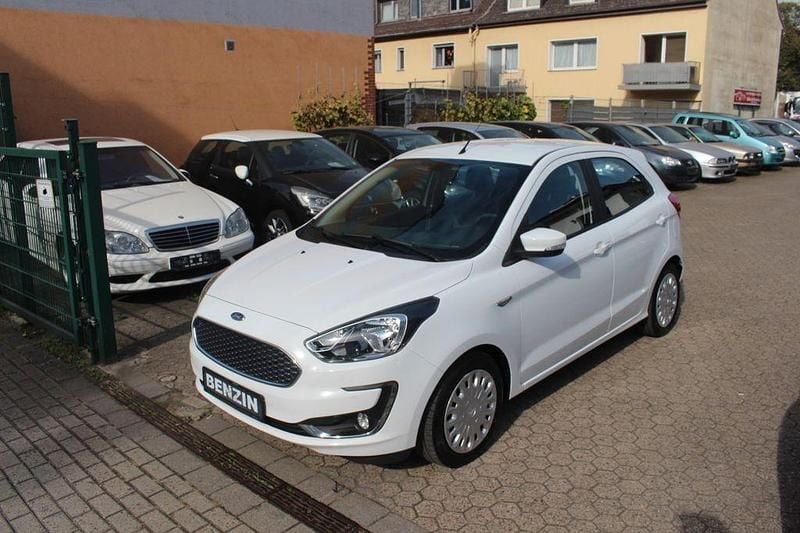 Weiß Gebraucht 2019 Ford Ka Kleinwagen | 7.140 € (Guter Preis) - Bild 1/4