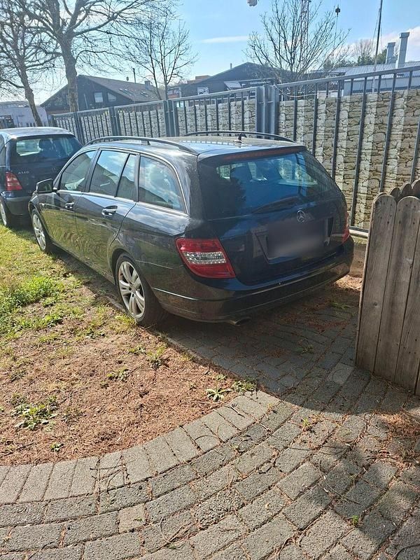 Gebraucht Mercedes C250 204 PS (150 kW) 2009 Schwarz Kombi