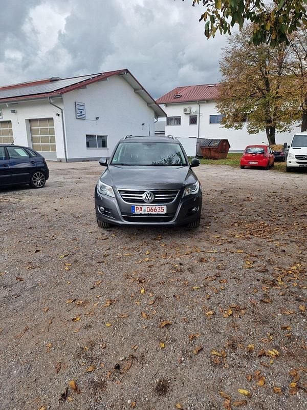 Pepper grey Gebraucht 2011 VW Tiguan Sport SUV | 8.999 € (Fairer Preis) - Bild 1/4