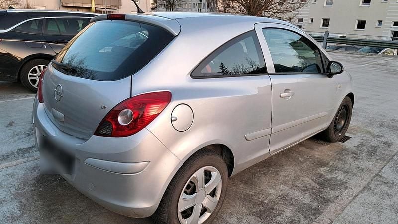 Gebraucht Opel Corsa 80 PS (58 kW) 2007 Silber Kleinwagen