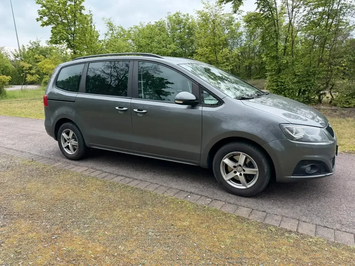 Używany Seat Alhambra 140 KM (102 kW) 2011 Szary Minivan