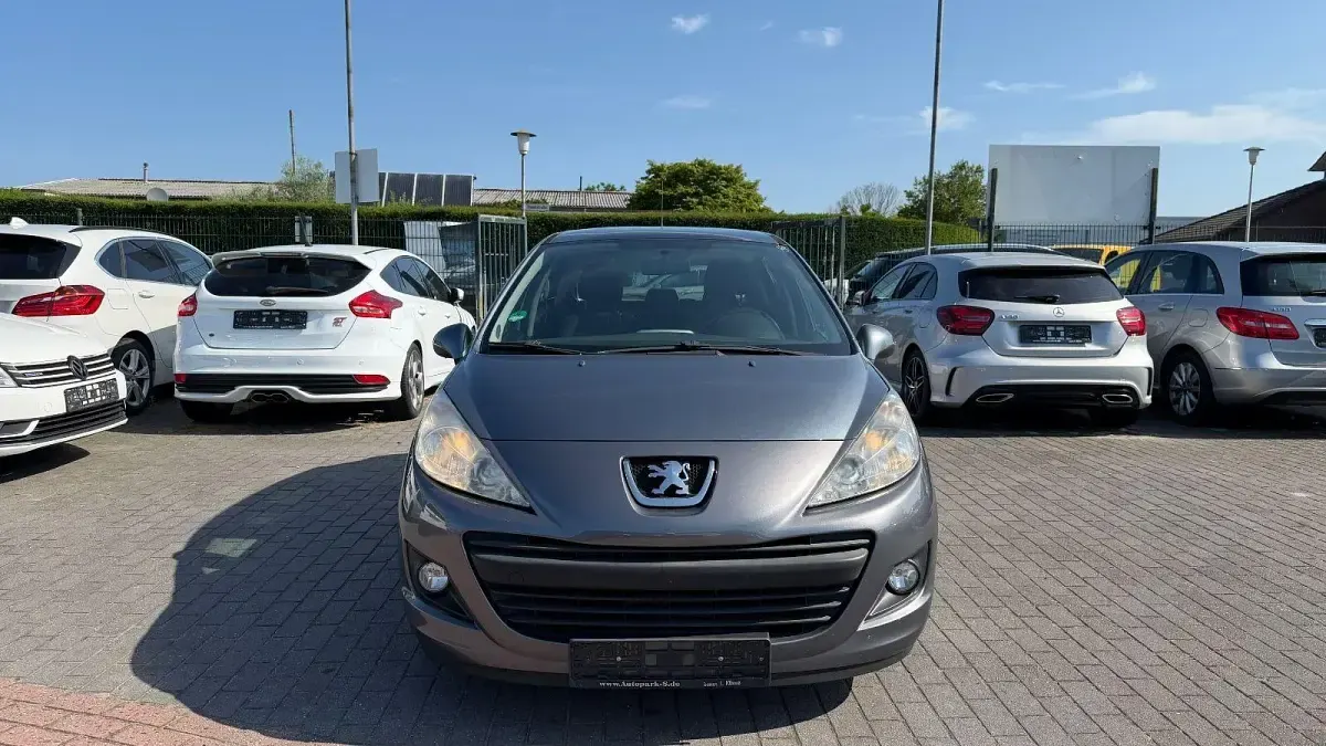 Gebraucht Peugeot 207 Urban Move 95 PS (69 kW) 2010 Grau Kombi