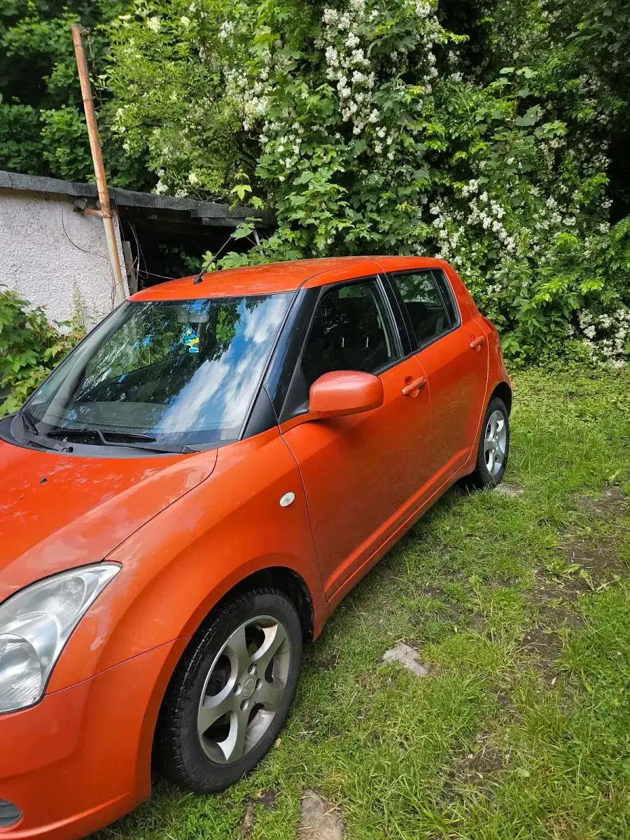 Gebraucht Suzuki Swift 92 PS (67 kW) 2006 Orange Kleinwagen