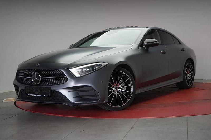 Grau Gebraucht 2018 Mercedes CLS400 AMG line Limousine | 34.990 € (Teuer) - Bild 1/4