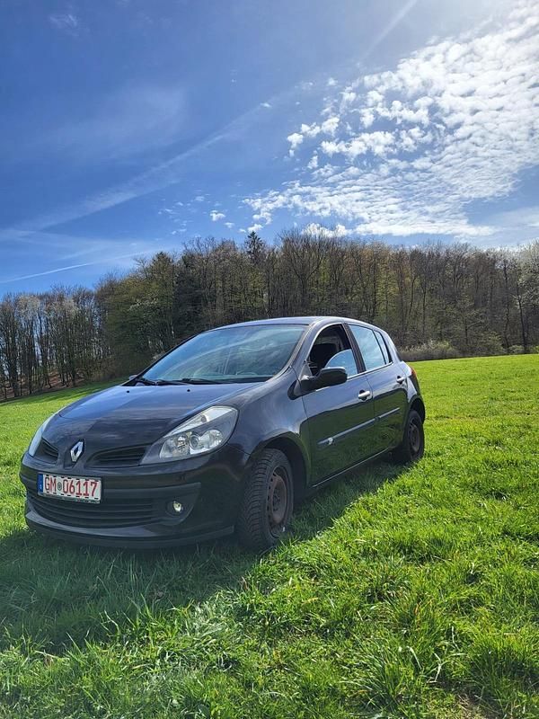 Gebraucht Renault Clio II 75 PS (55 kW) 2007 Schwarz Kleinwagen