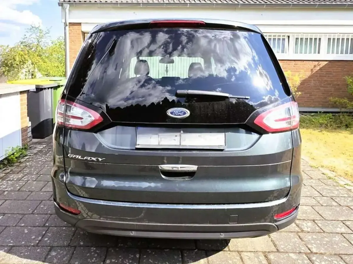 Gebraucht Ford Galaxy Titanium 241 PS (177 kW) 2017 Grün Van / Kleinbus