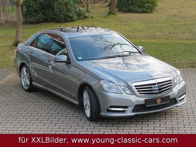 Gebraucht Mercedes E500 408 PS (300 kW) 2011 Limousine