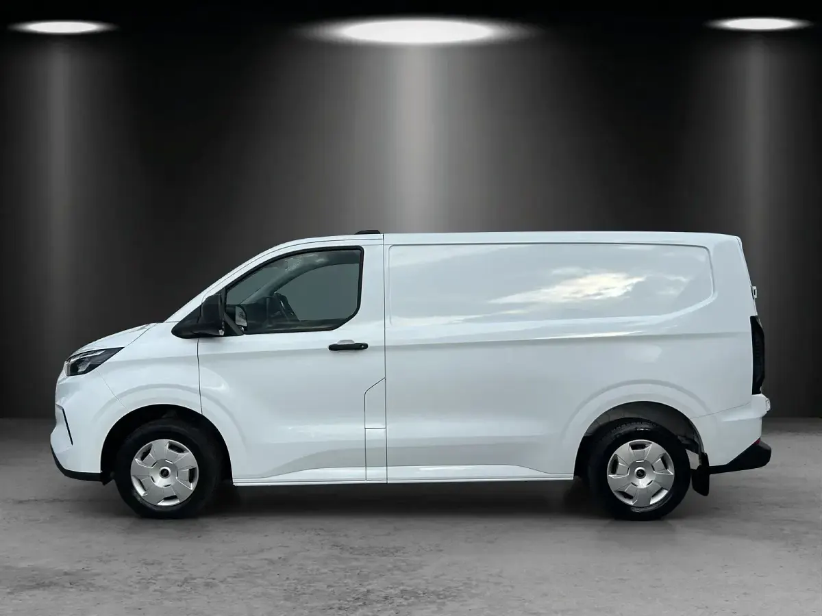Gebraucht Ford Transit Custom 110 PS (80 kW) 2023 Frozen white Van