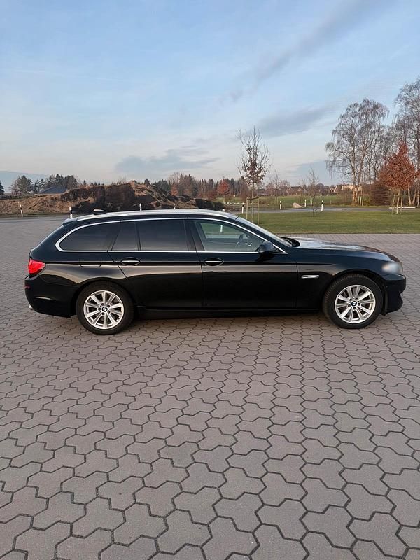 Gebraucht BMW 535 313 PS (230 kW) 2012 Schwarz Kombi