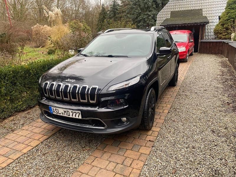 Gebraucht Jeep Cherokee Limited 140 PS (102 kW) 2014 Schwarz SUV