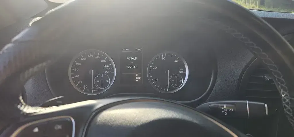 Gebraucht Mercedes Vito 190 PS (139 kW) 2018 Grün Van