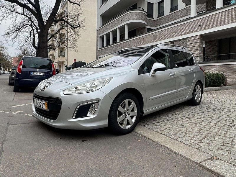 Gebraucht Peugeot 308 Active 150 PS (110 kW) 2012 Silber Kombi