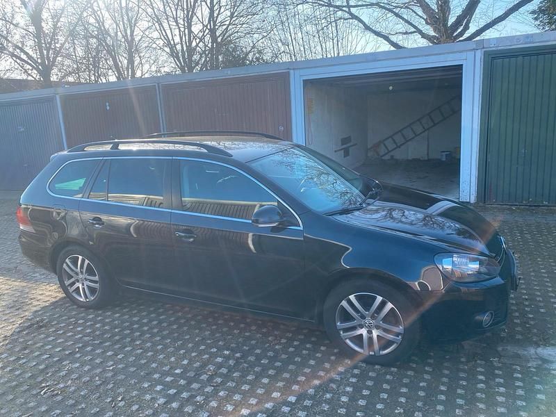 Gebraucht VW Golf VI 105 PS (77 kW) 2010 Schwarz Kleinwagen