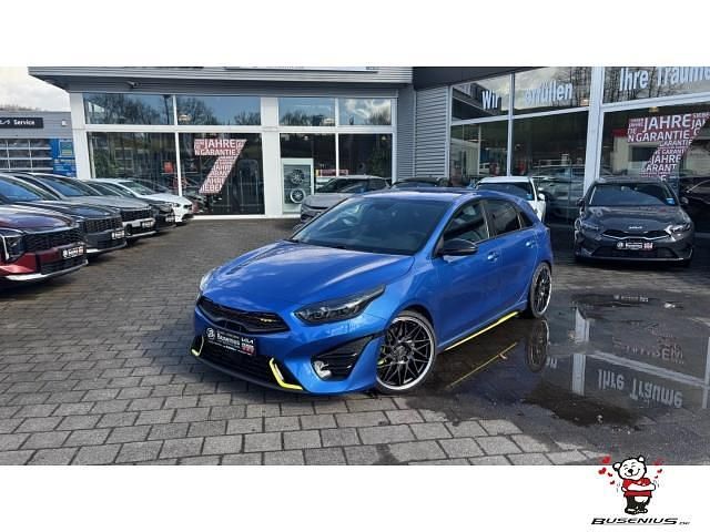 Gebraucht Kia Ceed GT 204 PS (150 kW) 2023 (b3l) blue flame met. Kleinwagen