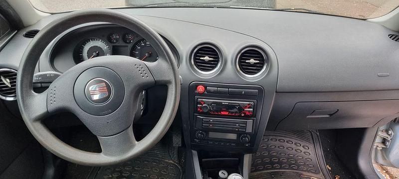 Gebraucht Seat Ibiza 75 PS (55 kW) 2006 Blau Kleinwagen