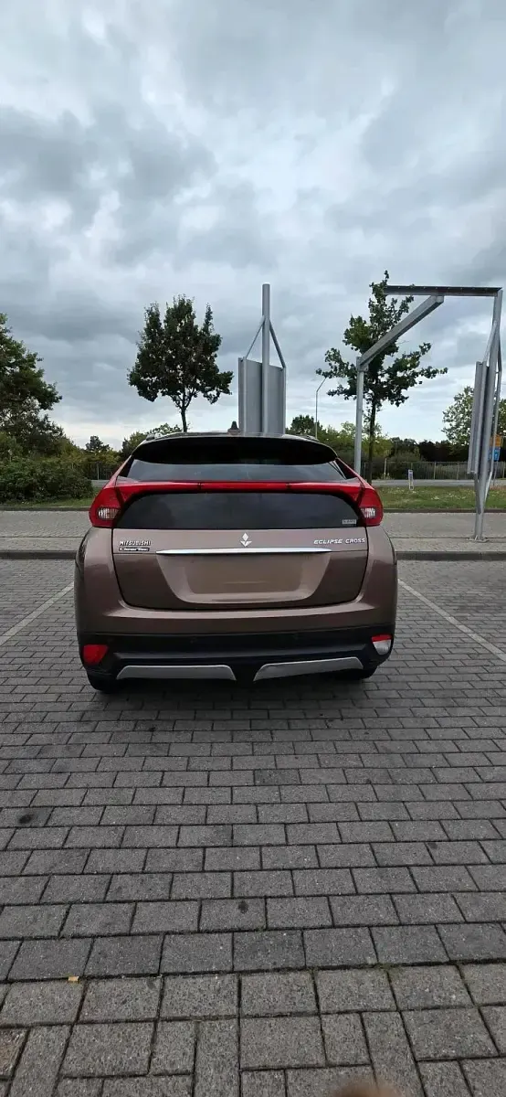 Gebraucht Mitsubishi Eclipse Cross 163 PS (119 kW) 2018 Braun SUV