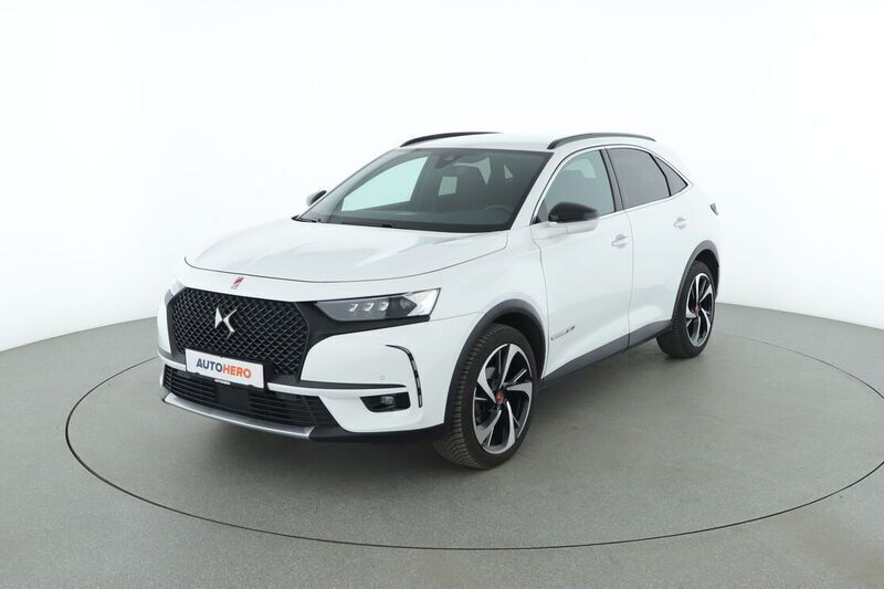 Weiß Gebraucht 2022 DS Automobiles DS7 Crossback Performance SUV | 27.020 € - Bild 1/4