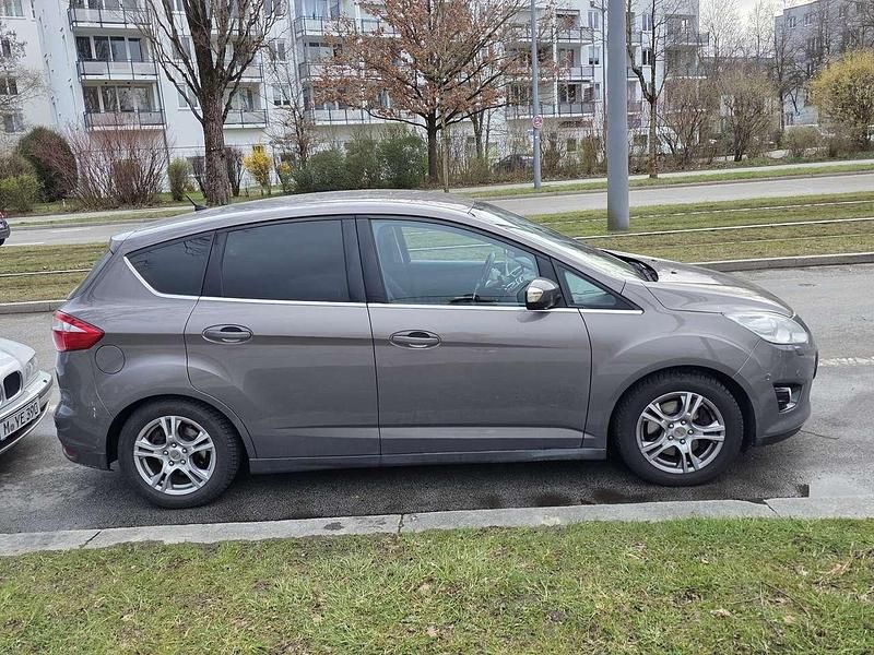 Gebraucht Ford C-MAX Titanium 140 PS (102 kW) 2014 Van / Kleinbus