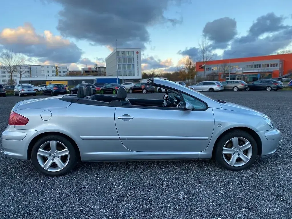 Gebraucht Peugeot 307 CC Basis 136 PS (100 kW) 2004 Silber Cabrio