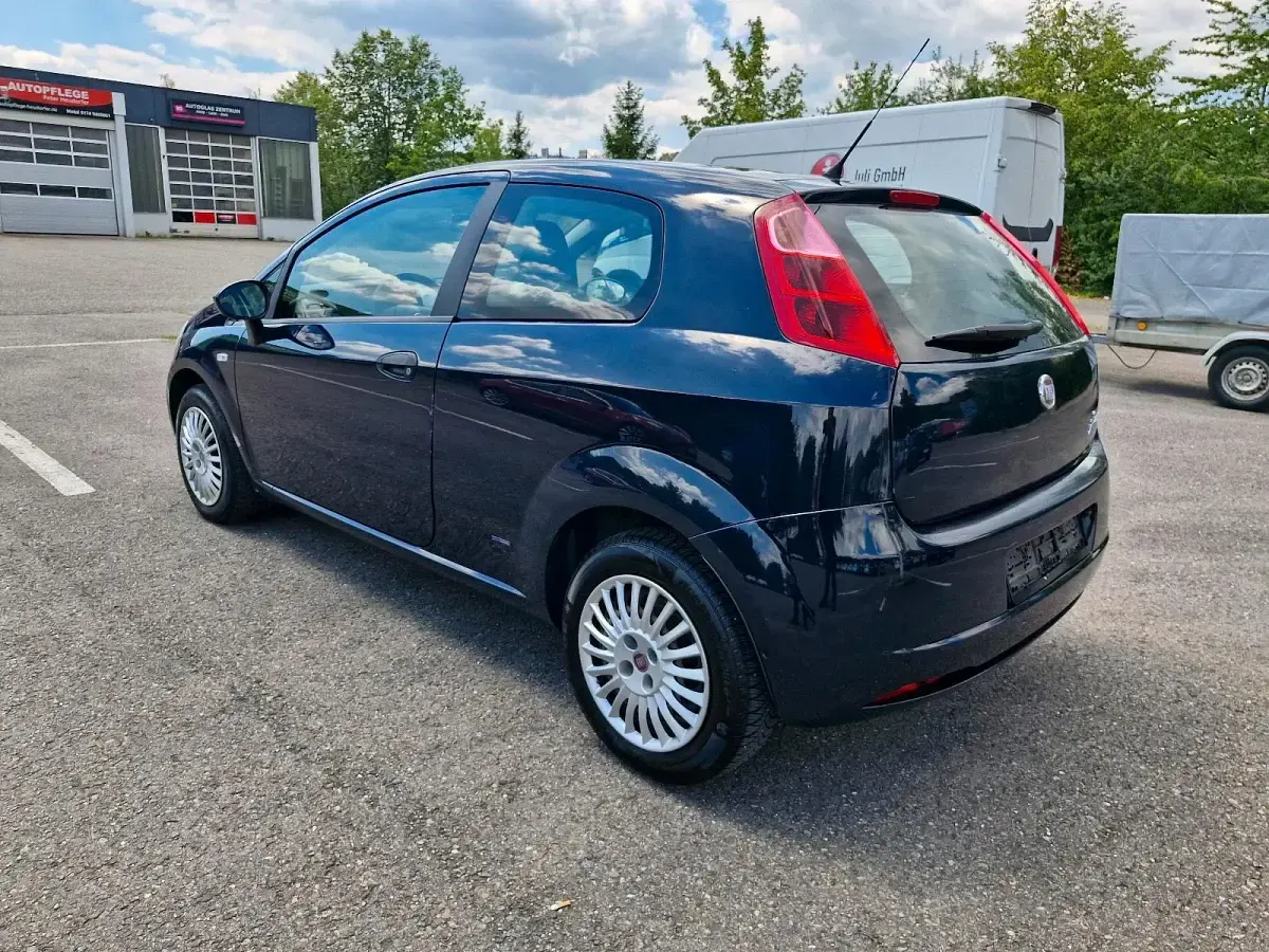 Gebraucht Fiat Punto 65 PS (47 kW) 2007 Blau Kleinwagen