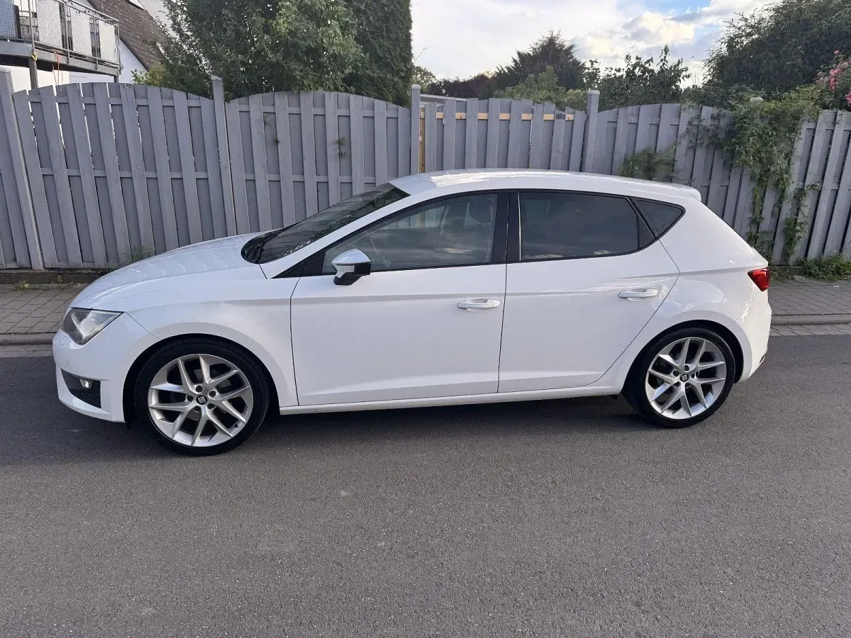 Gebraucht Seat Leon FR 150 PS (110 kW) 2016 Weiß Limousine