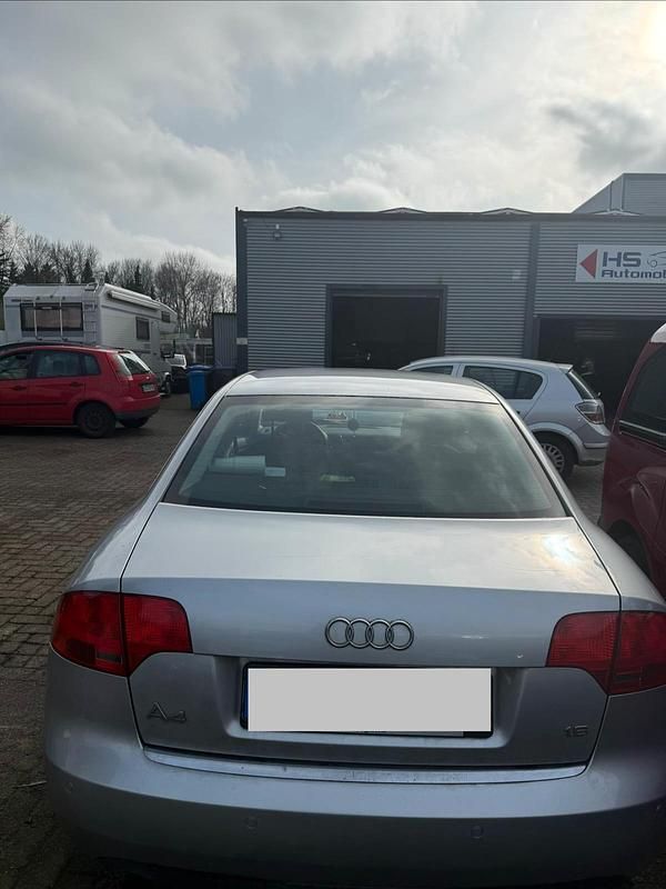 Gebraucht Audi A4 105 PS (77 kW) 2005 Silber Limousine