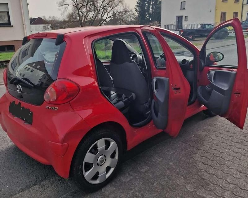 Gebraucht Toyota Aygo Cool 68 PS (50 kW) 2009 Kleinwagen