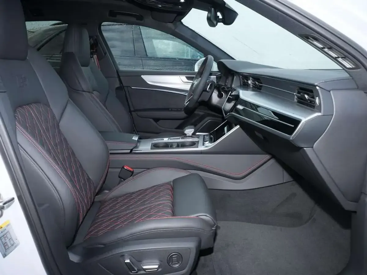 Gebraucht Audi S6 Ambiente 344 PS (253 kW) 2025 Weiß Kombi