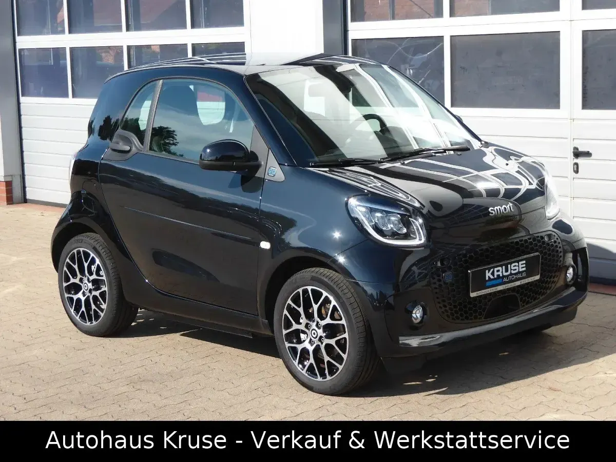Gebraucht Smart ForTwo Coupé Prime 60 kW (82 PS) 2023 Schwarz Kleinwagen