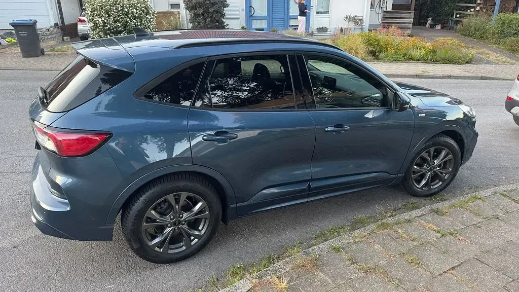 Gebraucht Ford Kuga ST-Line X 150 PS (110 kW) 2023 Blau SUV