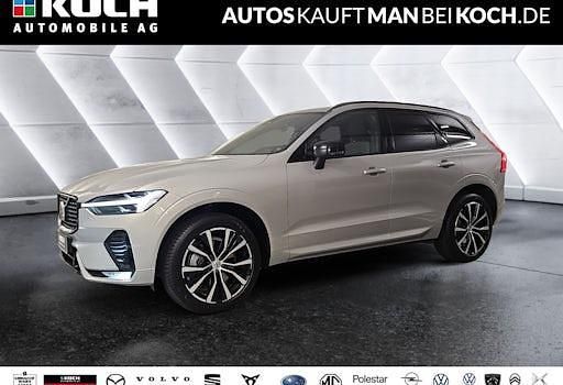 Gebraucht Volvo XC60 Plus 197 PS (144 kW) 2023 Silber SUV