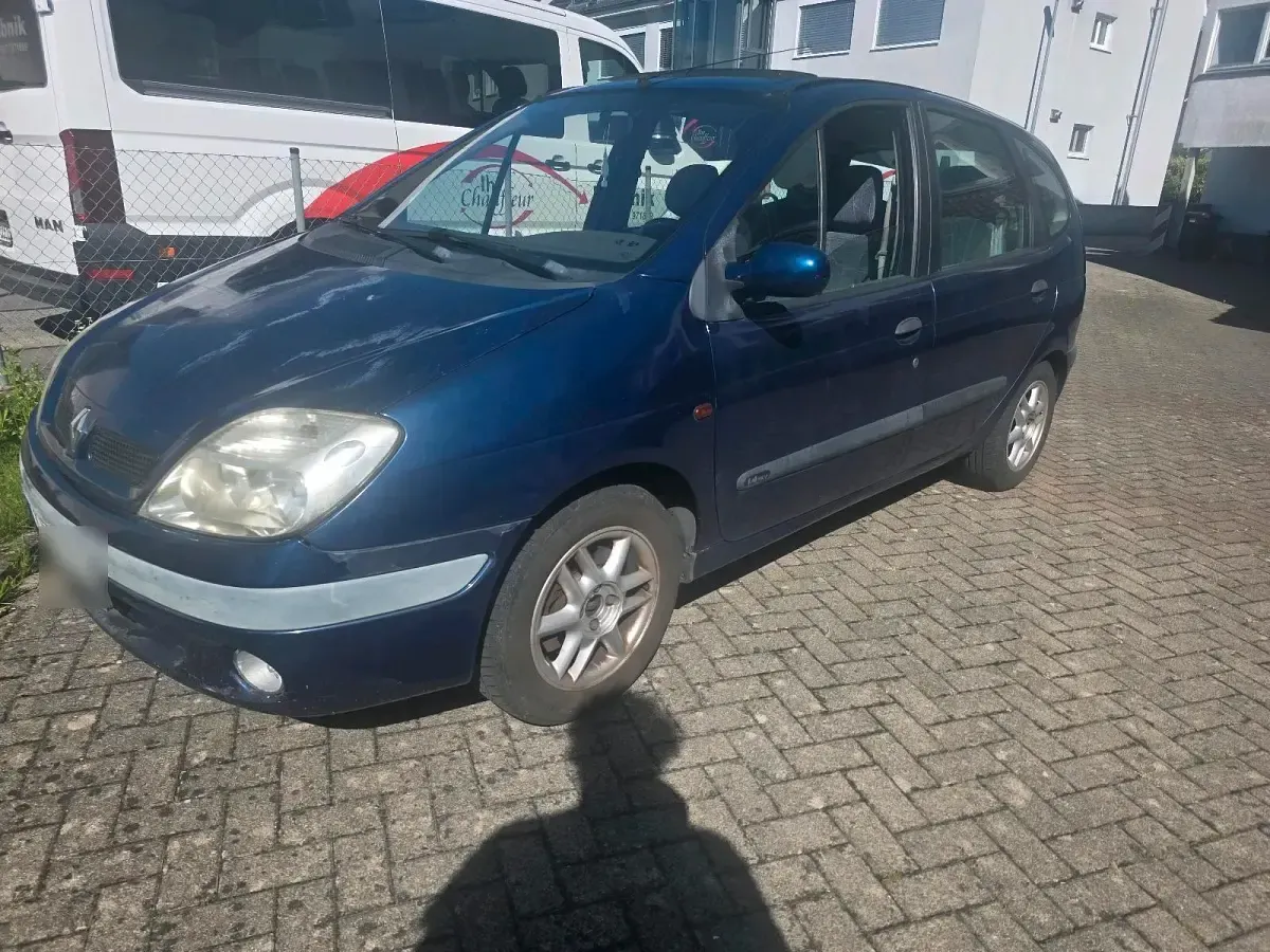 Gebraucht Renault Scénic 95 PS (69 kW) 2001 Andere farben Van / Kleinbus
