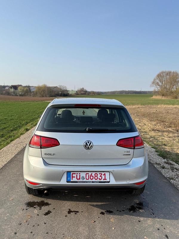 Gebraucht VW Golf VII 105 PS (77 kW) 2013 Silber Kleinwagen