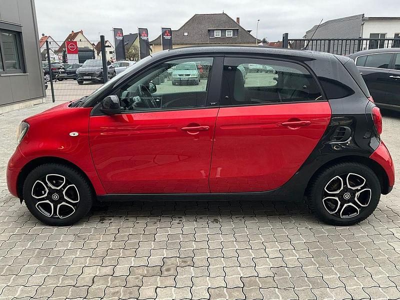 Gebraucht Smart ForFour Basis 90 PS (66 kW) 2018 Rot Kleinwagen