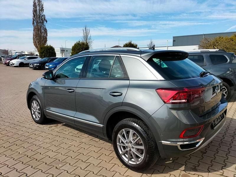 Gebraucht VW T-Roc Style 150 PS (110 kW) 2023 Indiumgrau metallic SUV