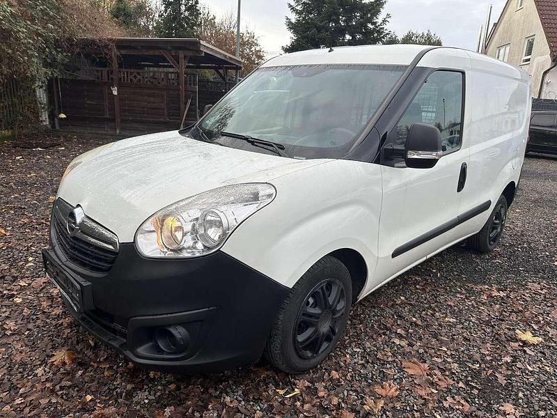 Gebraucht Opel Combo 95 PS (69 kW) 2015 Weiß Van / Kleinbus