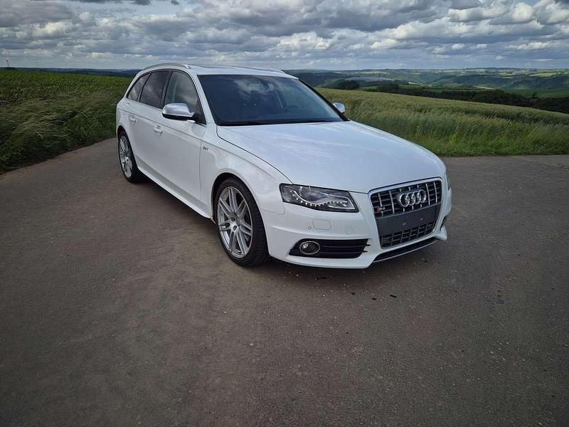 Weiß Gebraucht 2010 Audi S4 Kombi | 10.750 € (Fairer Preis) - Bild 1/4