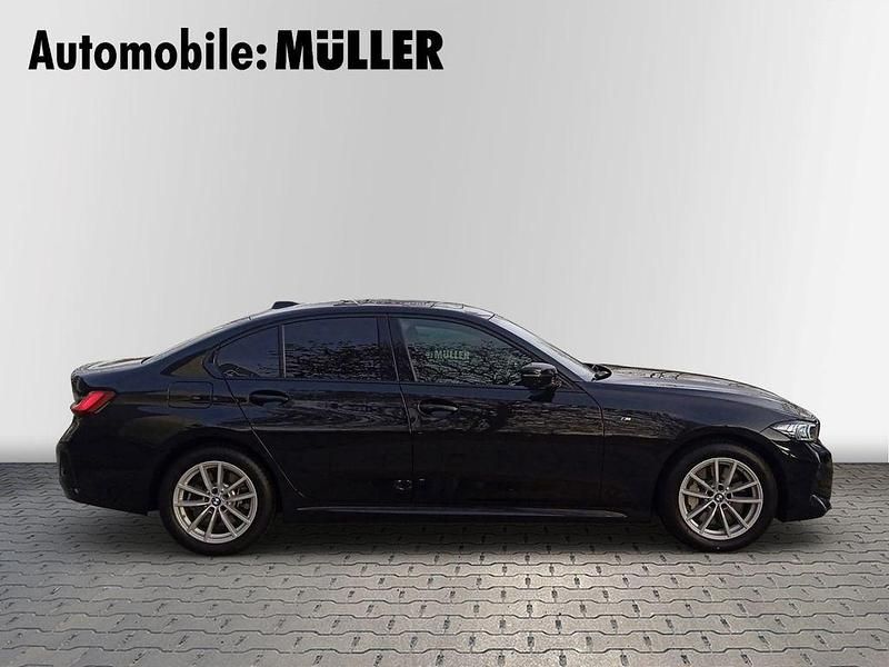 Gebraucht BMW 330 M Sport 245 PS (180 kW) 2024 Schwarz Limousine