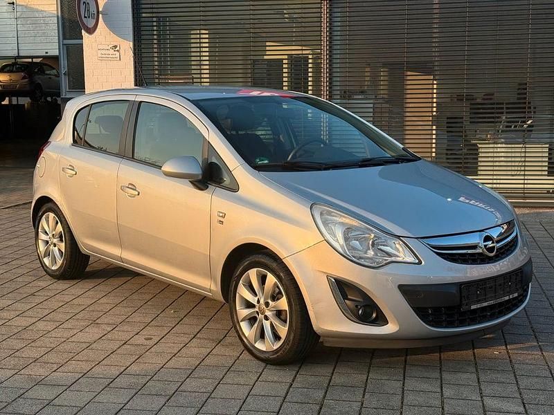 Gebraucht Opel Corsa 69 PS (50 kW) 2012 Silber Kleinwagen