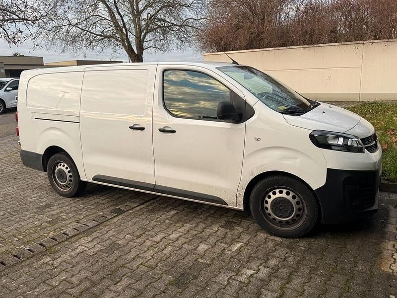Gebraucht Opel Vivaro Edition 120 PS (88 kW) 2021 Weiß Van / Kleinbus