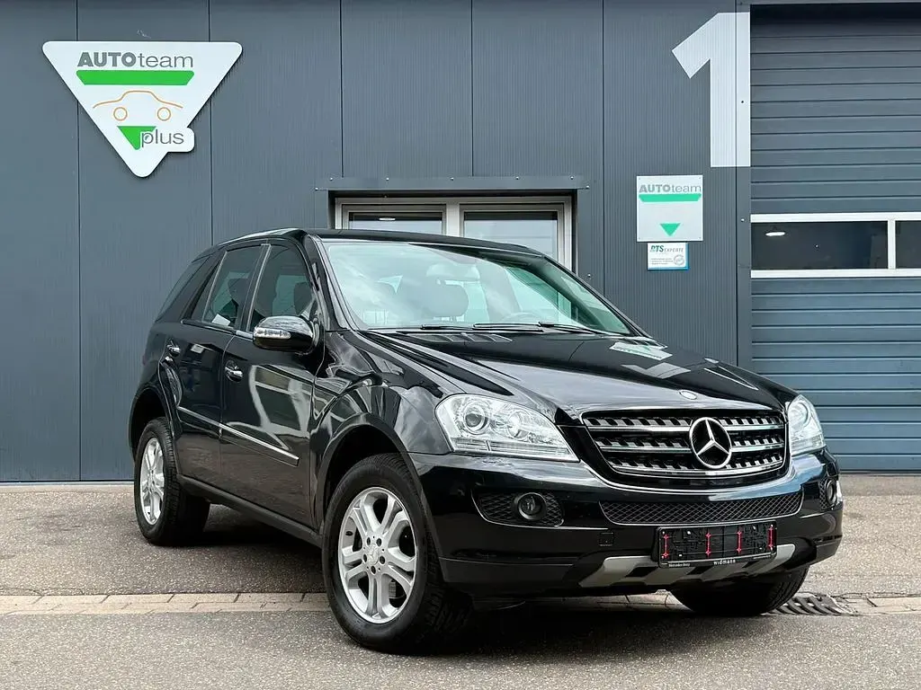 Gebraucht Mercedes ML280 190 PS (139 kW) 2007 Schwarz SUV
