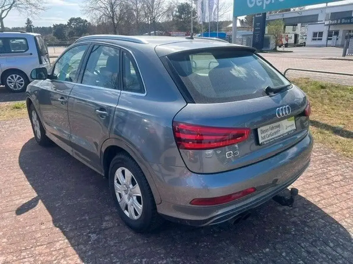 Usata Audi Q3 170 CV (125 kW) 2013 Grigio SUV