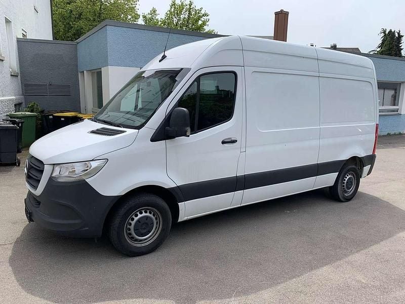Używany Mercedes Sprinter 143 KM (105 kW) 2019 Biały Van