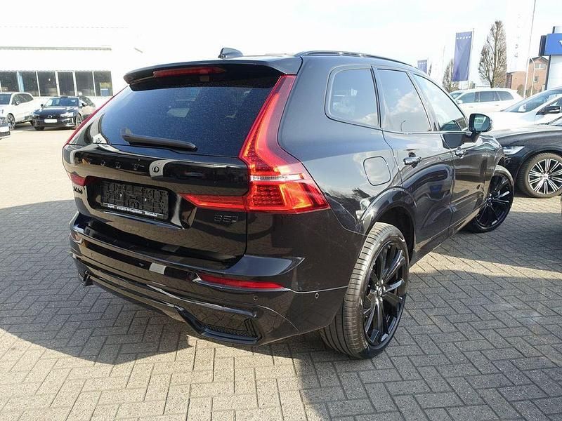 Gebraucht Volvo XC60 Plus 250 PS (183 kW) 2024 Onyx black SUV