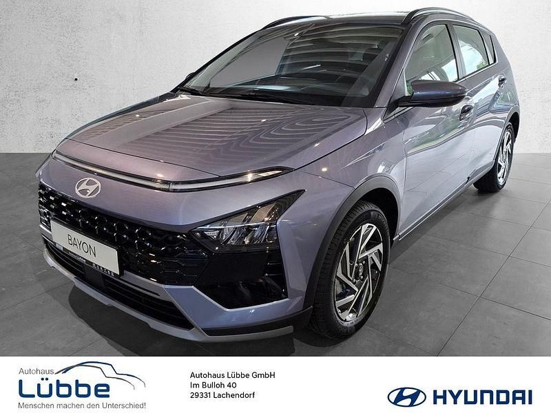 Blau Neu 2025 Hyundai Bayon Trend SUV | 24.780 € (Etwas zu teuer) - Bild 1/4