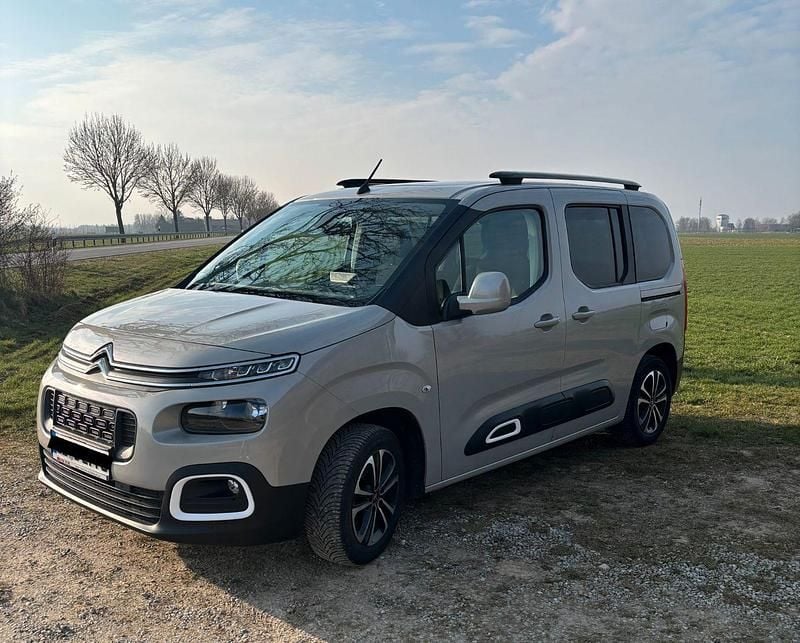 Gebraucht Citroën Berlingo Shine 131 PS (96 kW) 2019 Grau Van / Kleinbus