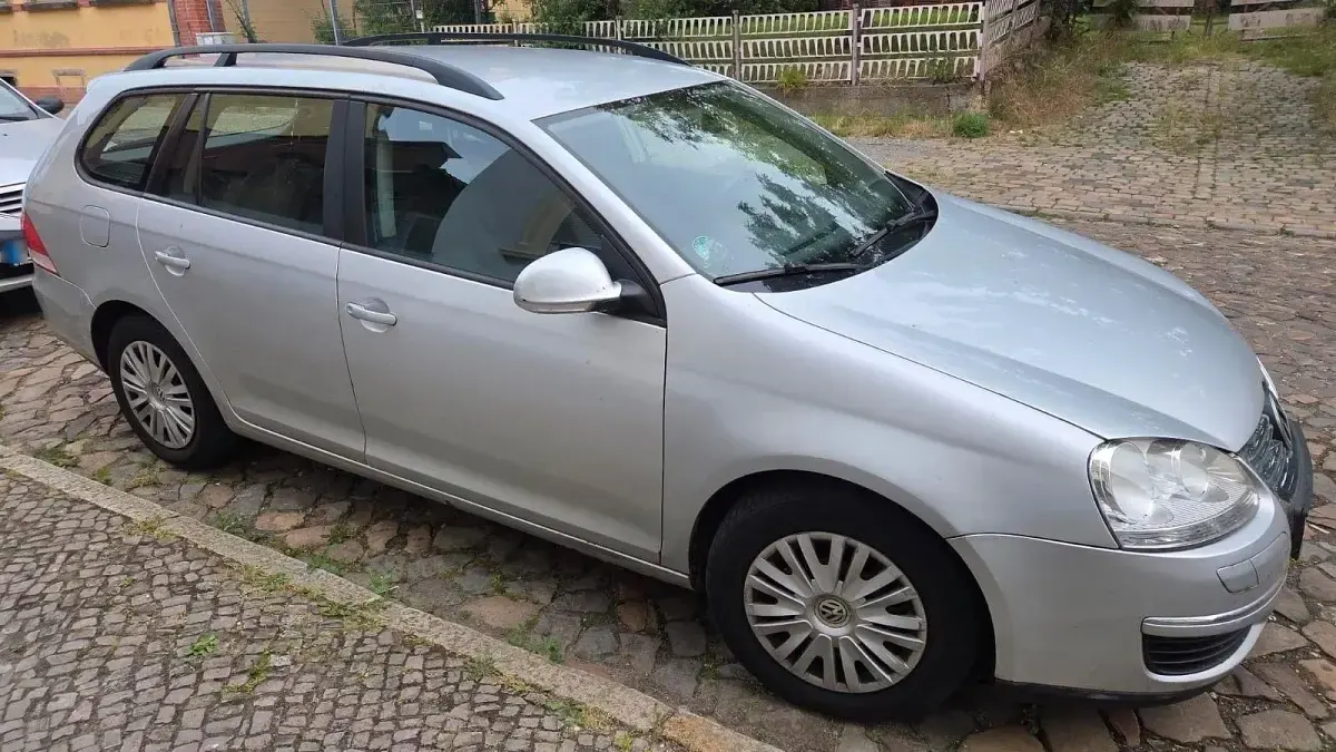 Gebraucht VW Golf V Basis 101 PS (74 kW) 2007 Grau Kombi